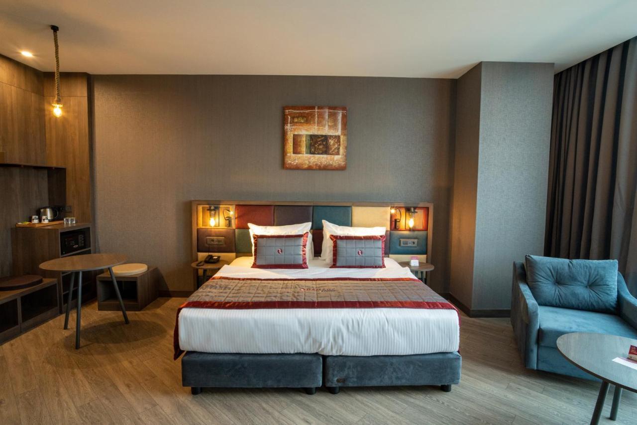 Ramada Encore By Wyndham Istanbul Avcilar Exterior photo