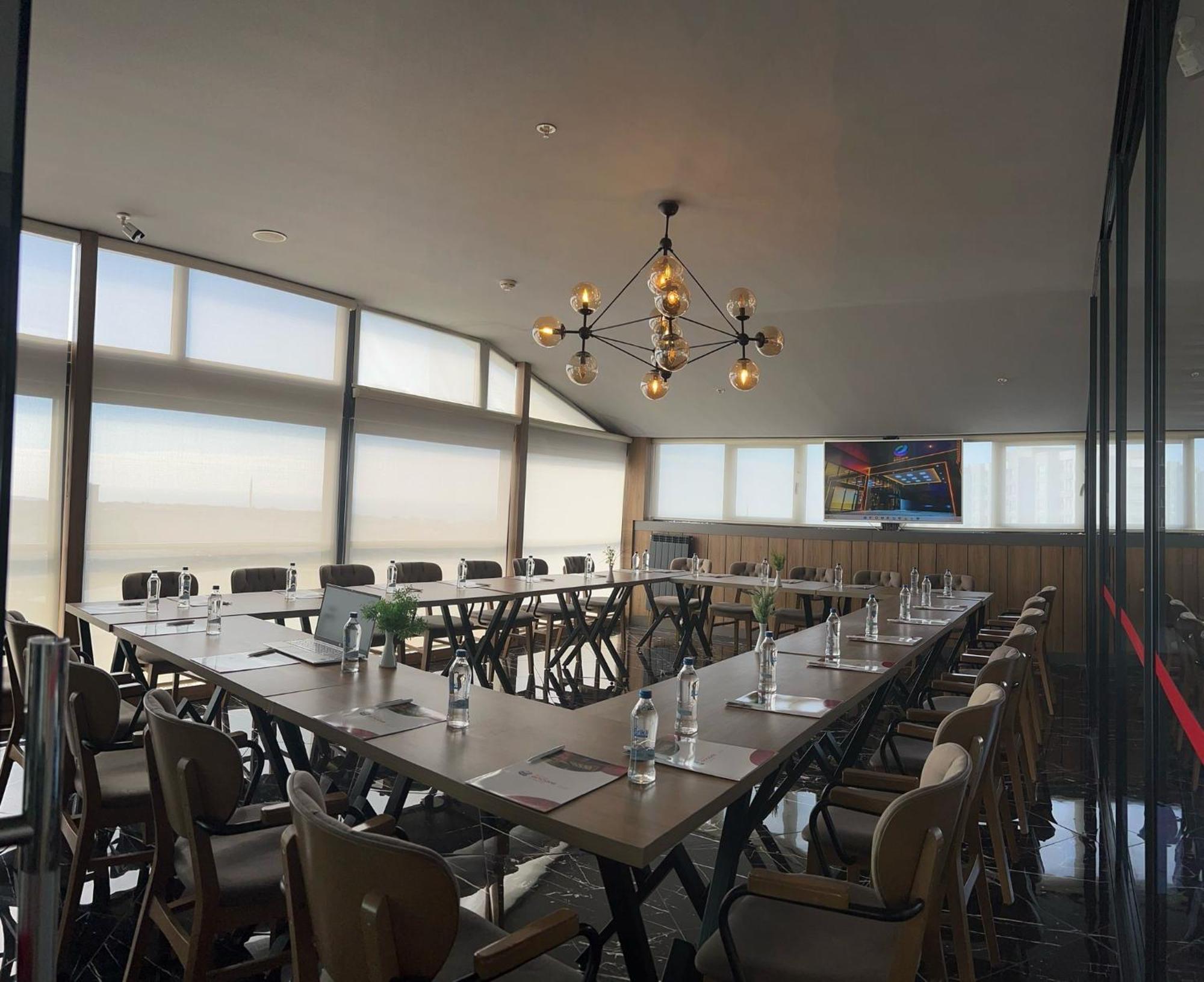 Ramada Encore By Wyndham Istanbul Avcilar Exterior photo